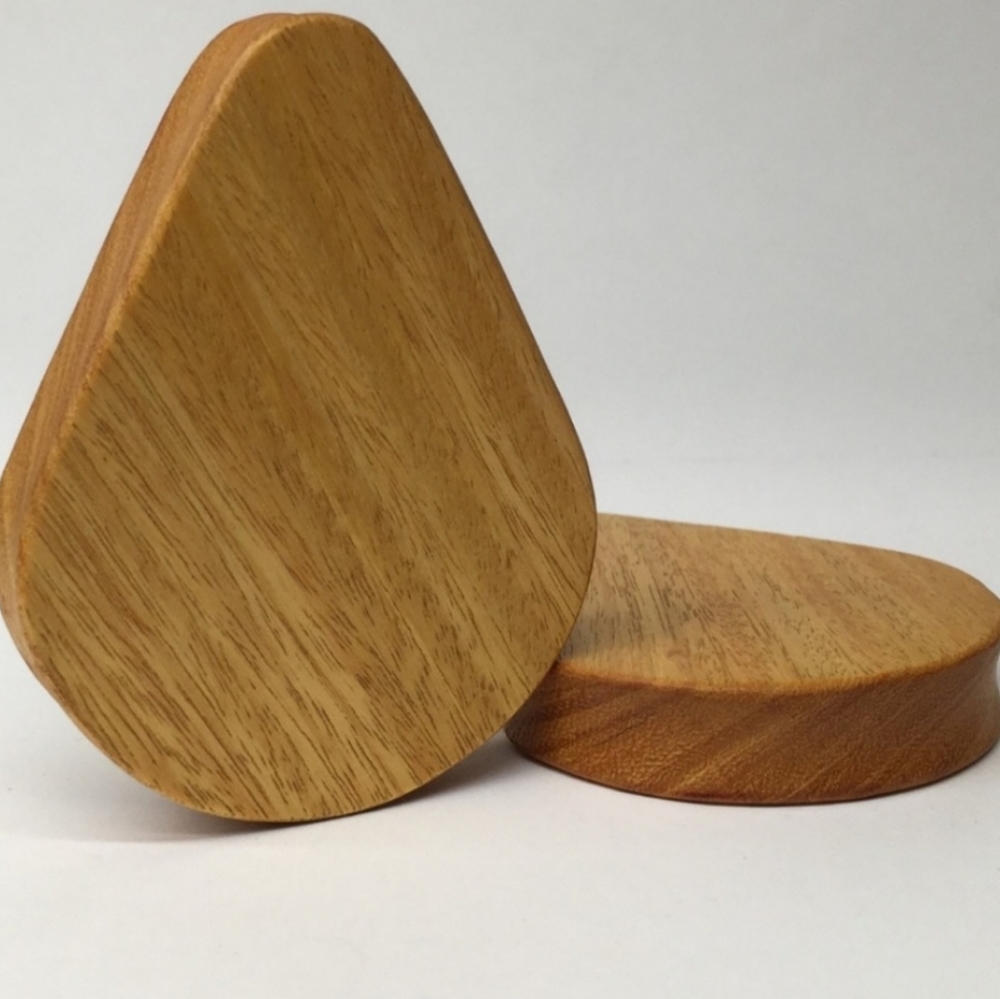 Teardrop Plugs